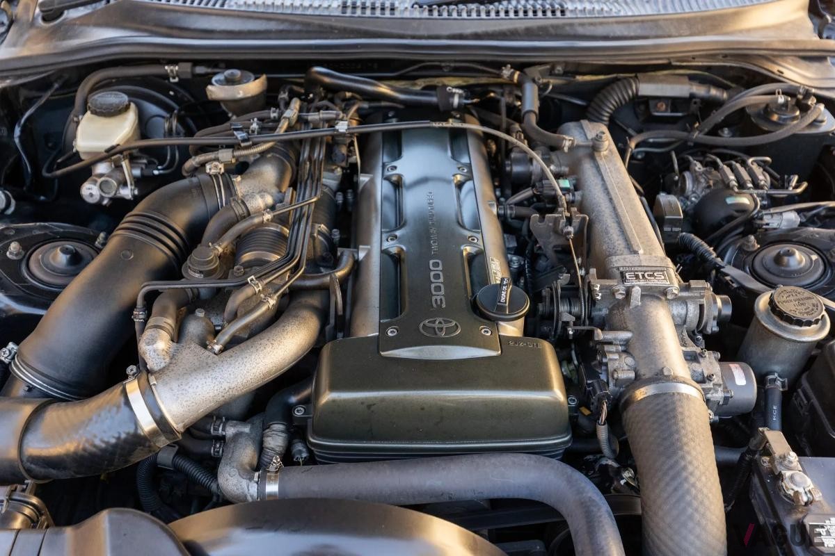 オークションに出品された1993年式トヨタ「スープラ RZ」