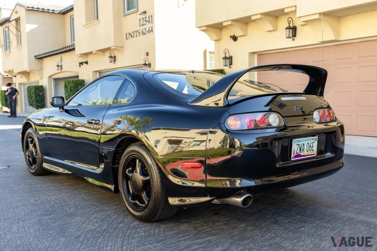 オークションに出品された1993年式トヨタ「スープラ RZ」