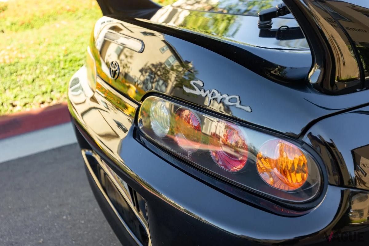 オークションに出品された1993年式トヨタ「スープラ RZ」