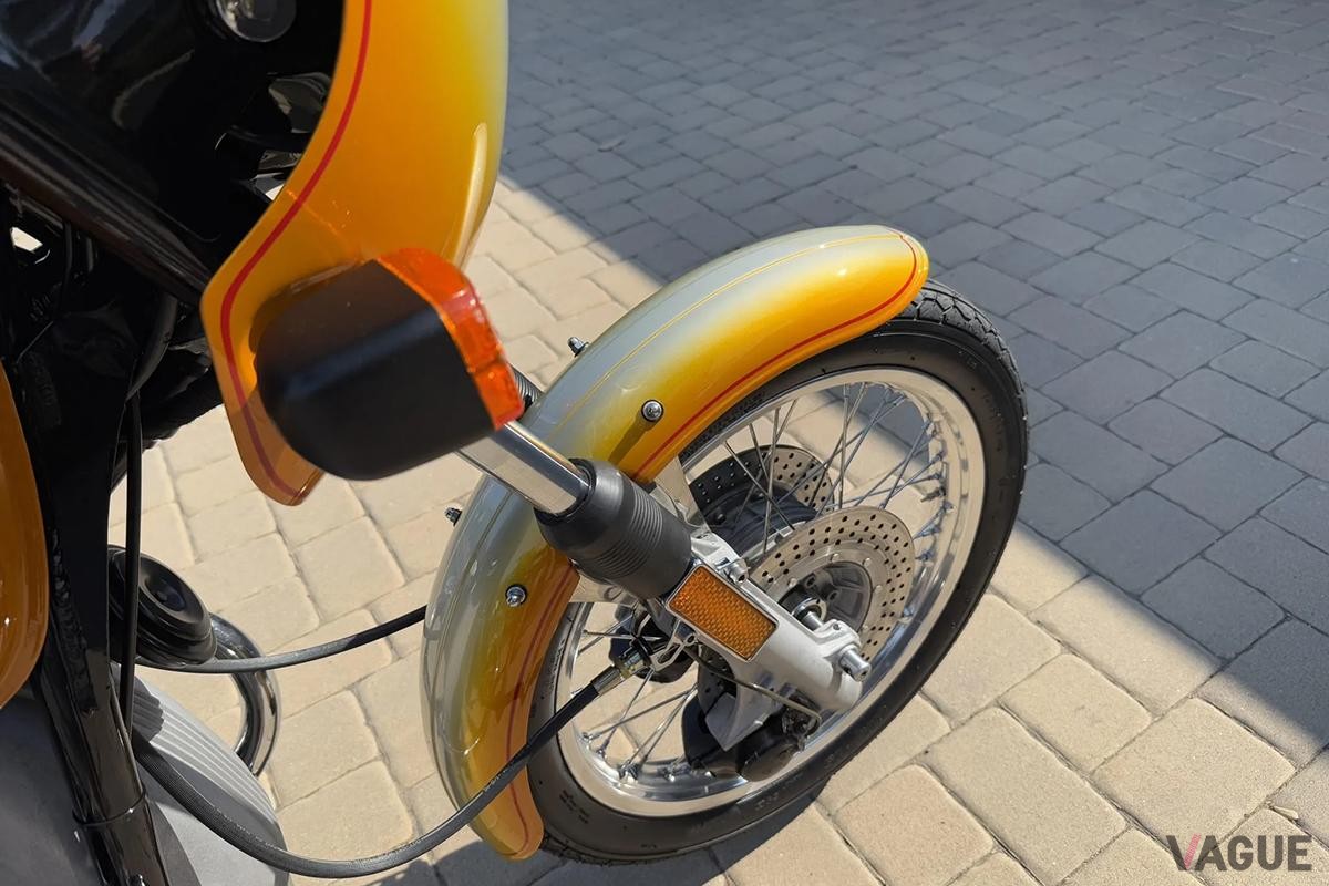 米国オークションに登場、落札された1976年式BMW「R90S」