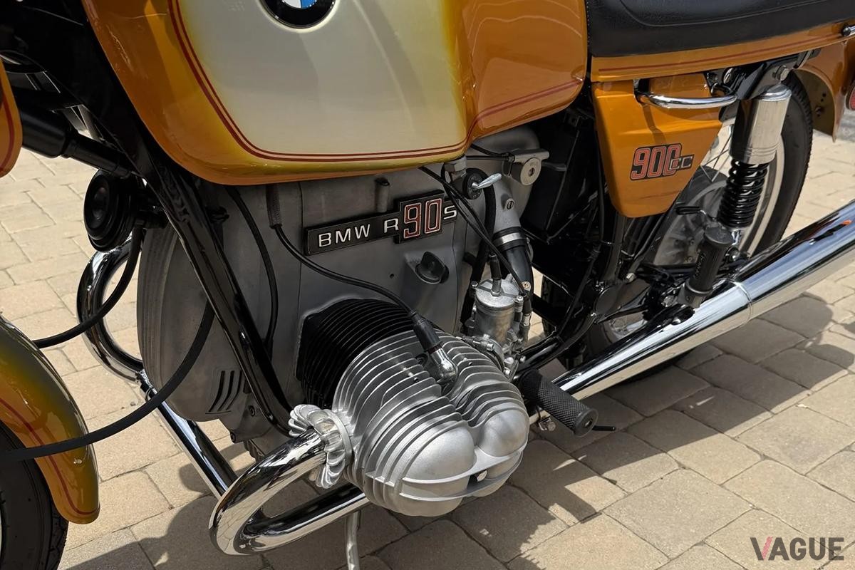 米国オークションに登場、落札された1976年式BMW「R90S」
