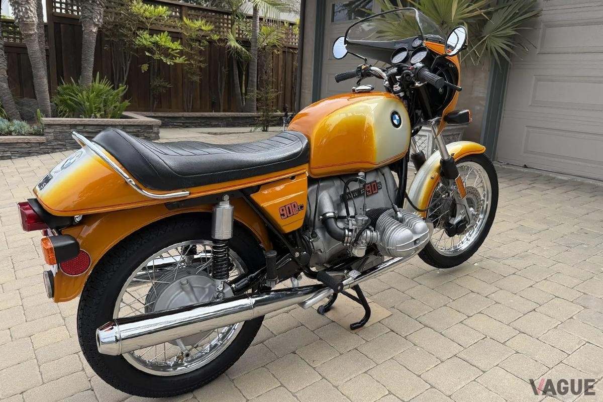 米国オークションに登場、落札された1976年式BMW「R90S」