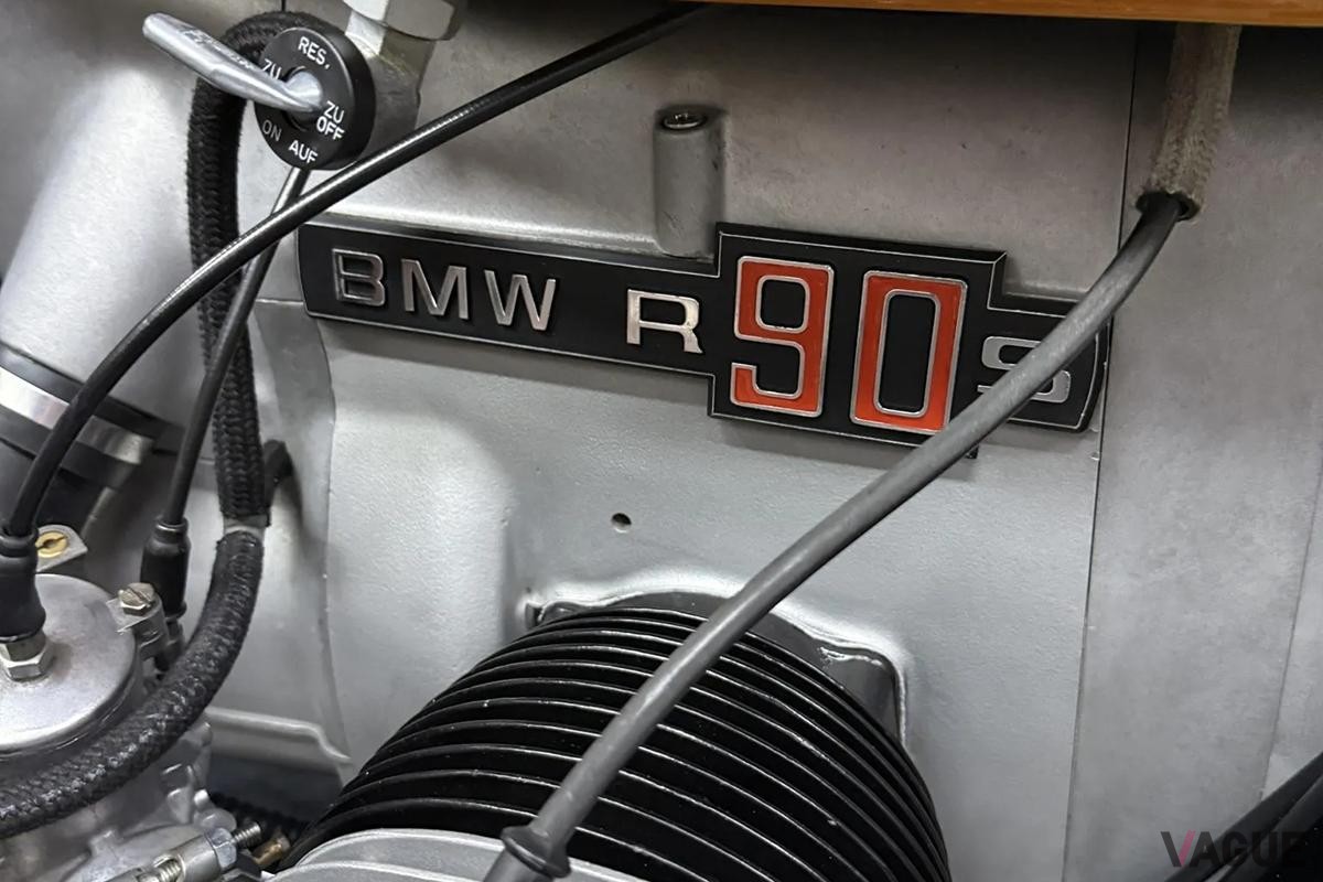 米国オークションに登場、落札された1976年式BMW「R90S」