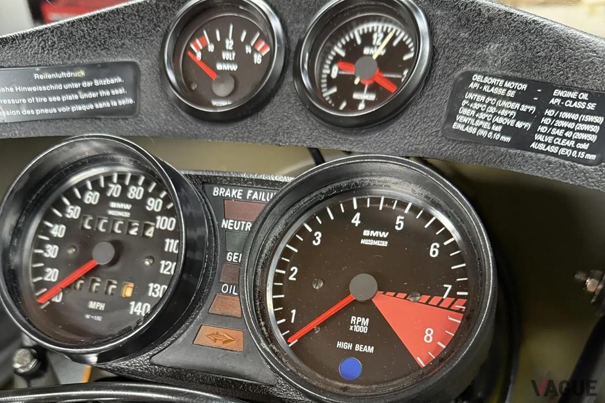 米国オークションに登場、落札された1976年式BMW「R90S」