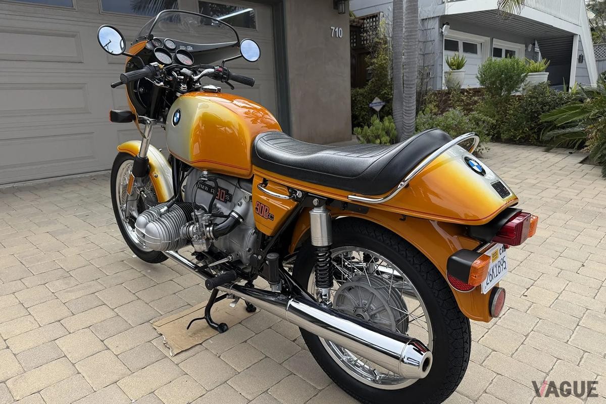 米国オークションに登場、落札された1976年式BMW「R90S」