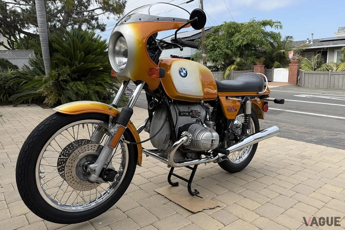 米国オークションに登場、落札された1976年式BMW「R90S」