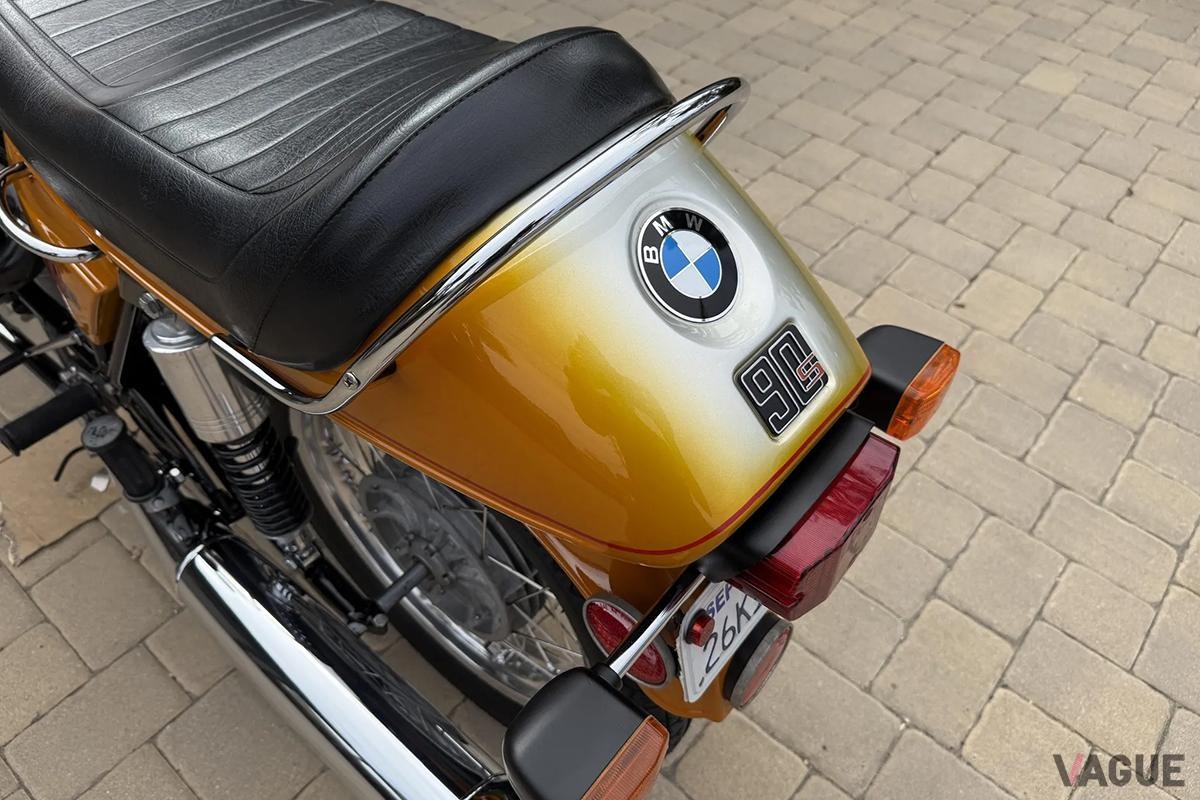 米国オークションに登場、落札された1976年式BMW「R90S」