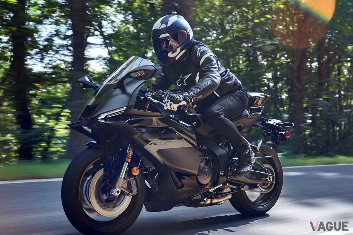 ヤマハ「YZF-R9」