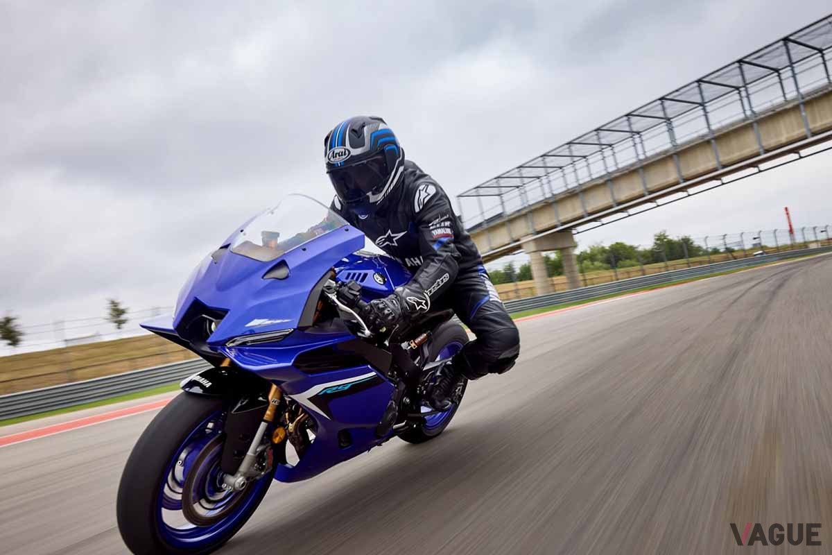 ヤマハ「YZF-R9」