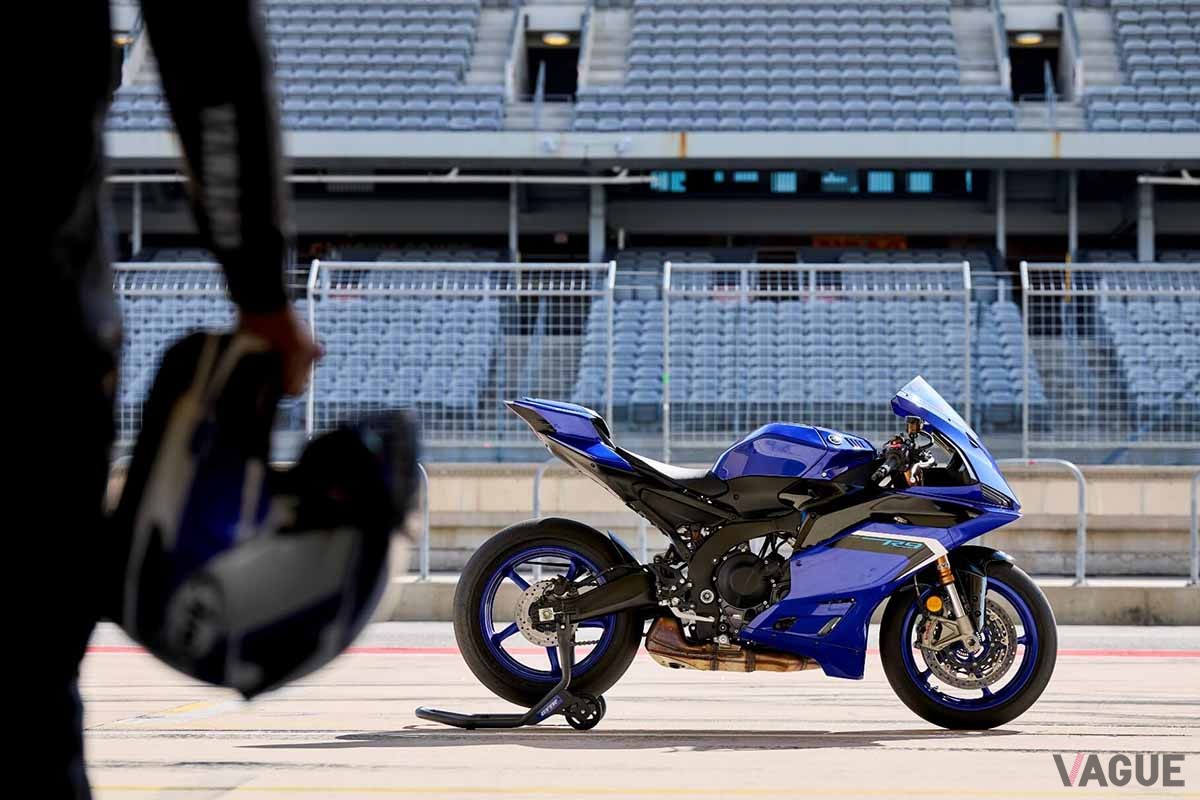 ヤマハ「YZF-R9」