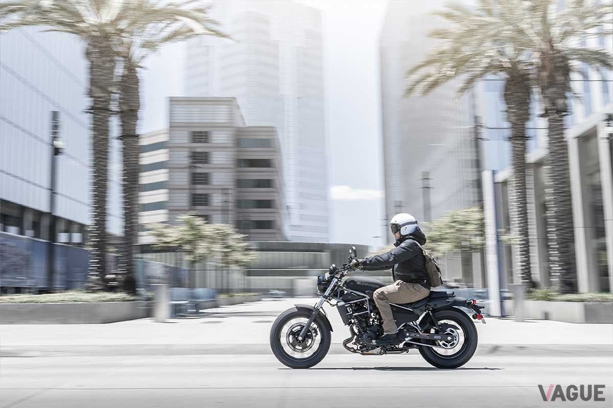 カワサキ「エリミネーター」