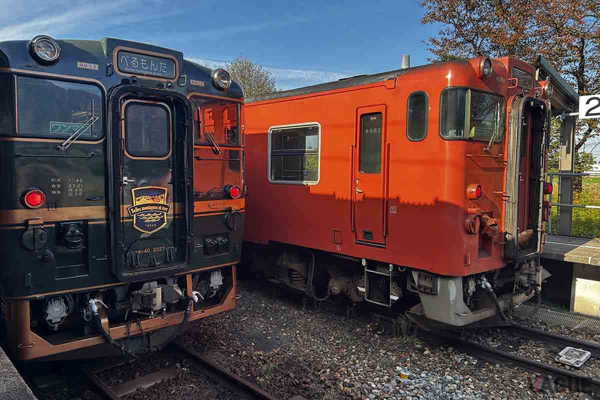 JR新高岡駅からJR城端線で城端駅に行くことも可能