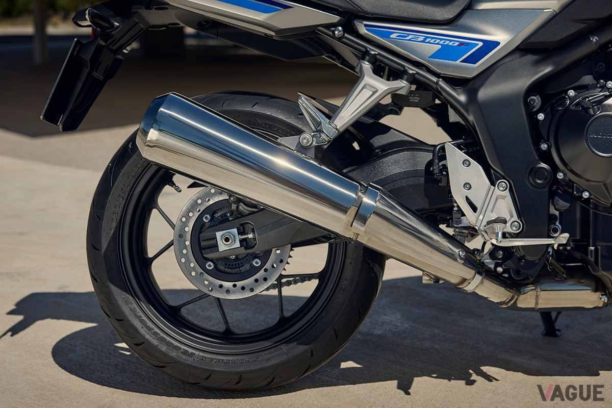 2025年11月に発売されたホンダ「CB1000F」