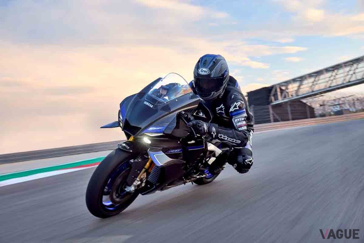 ヤマハ「YZF-R1」