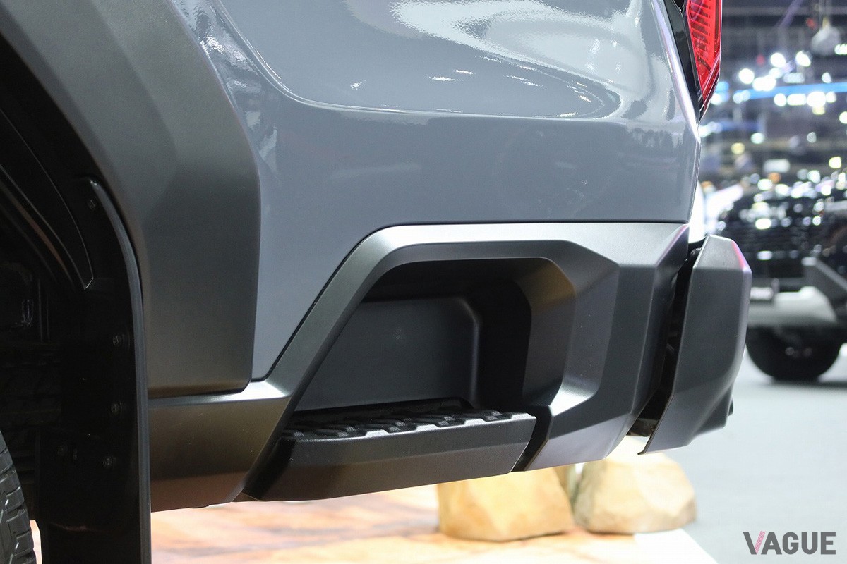 トヨタ新型「ハイラックス」のダブルキャブ