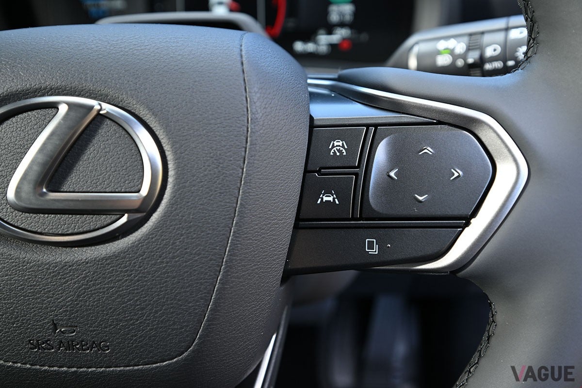 レクサス「LBX」の新グレード「アクティブ」