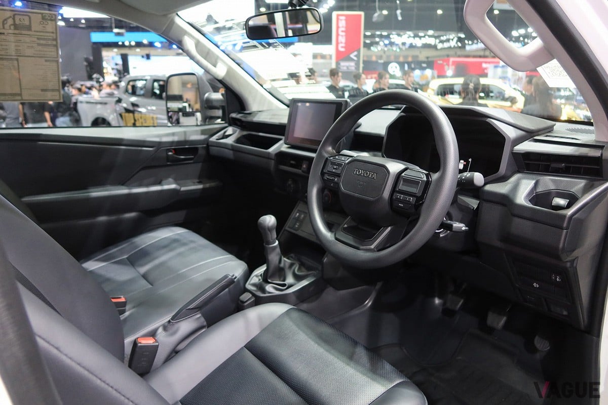 トヨタ新型「ハイラックス」のダブルキャブ