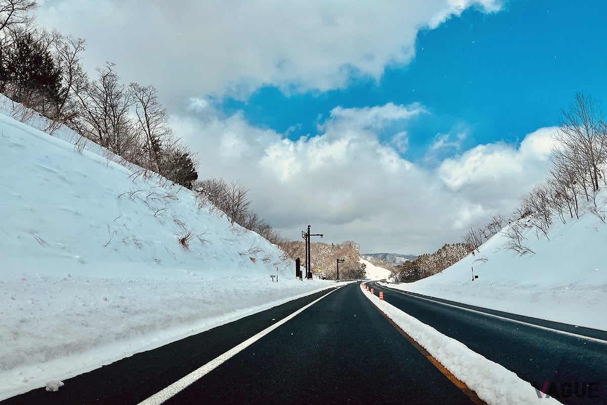 都市部でも気温差によって滑りやすい場所が発生することがある