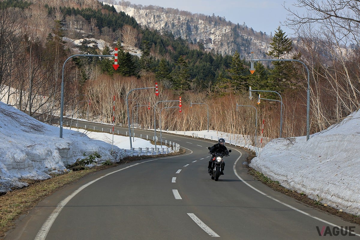 都市部でも気温差によって滑りやすい場所が発生することがある
