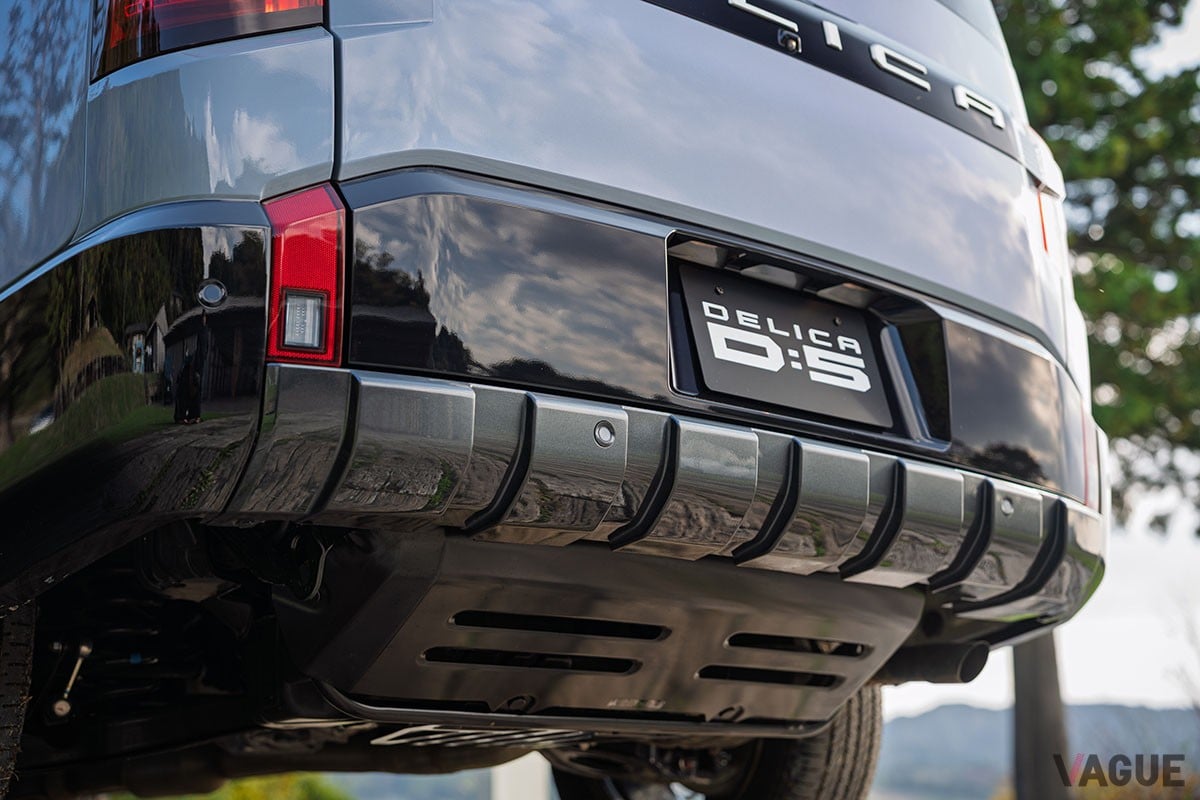 三菱「デリカD：5」