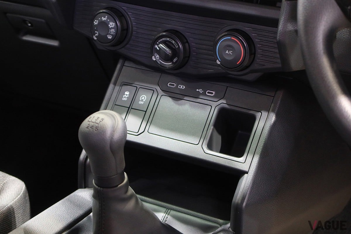 トヨタ新型「ハイラックス」のダブルキャブ