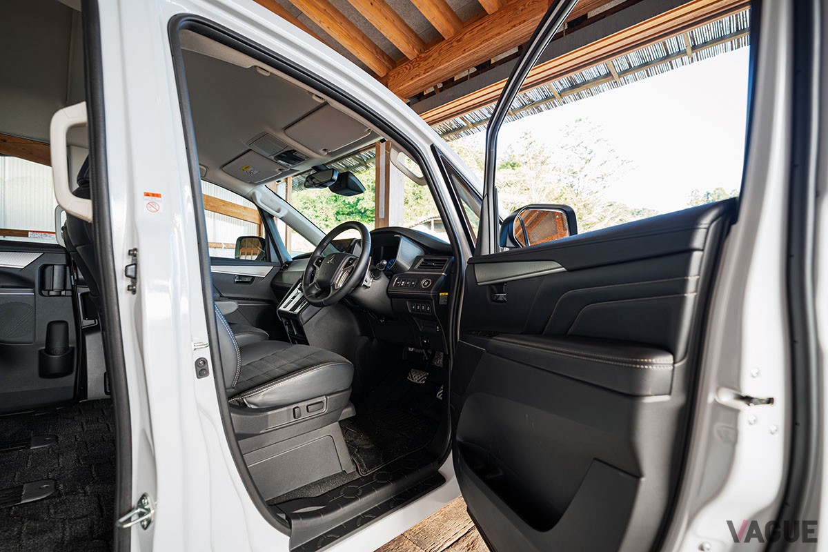 三菱「デリカD：5」