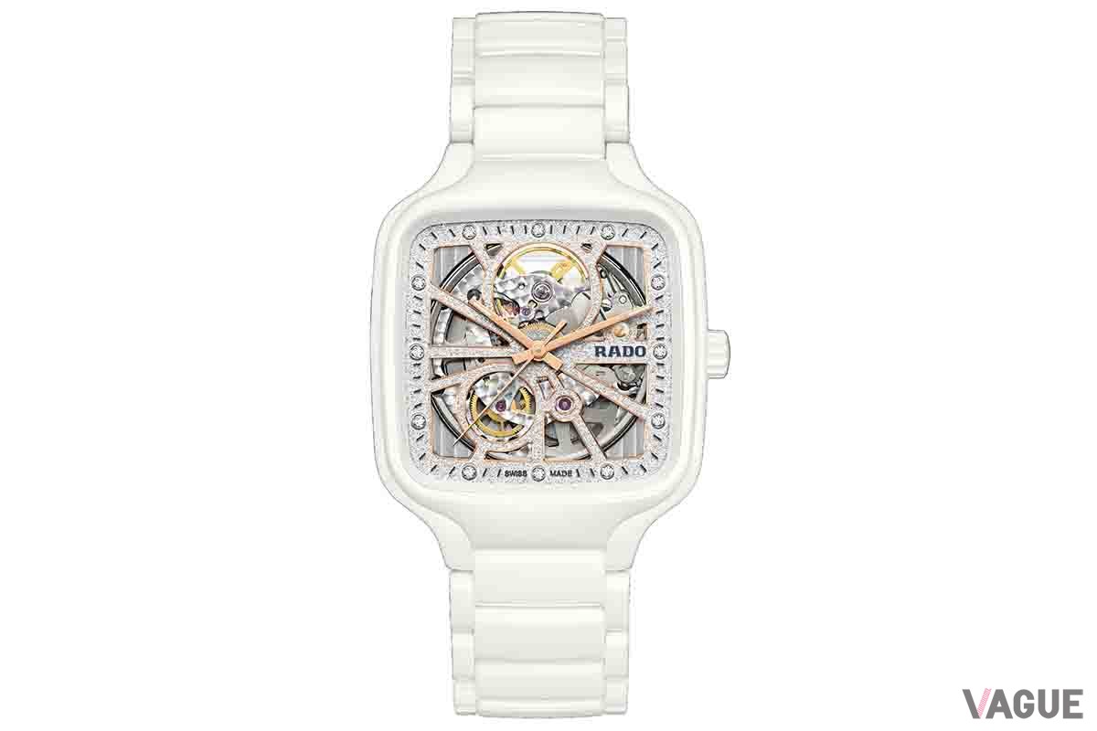 「ラドー トゥルー スクエア オートマティック オープンハート スパークリング」 （品番：R27073722、50万9300円 消費税込）