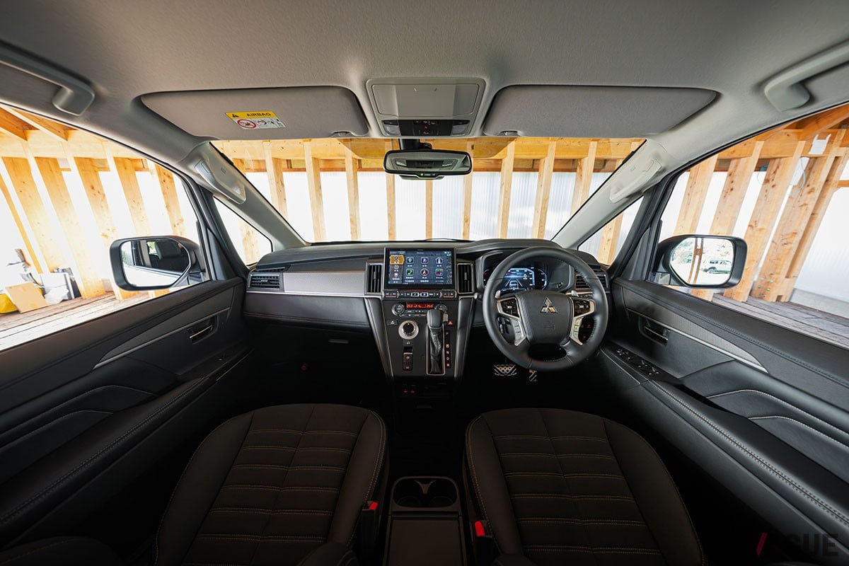 三菱「デリカD：5」