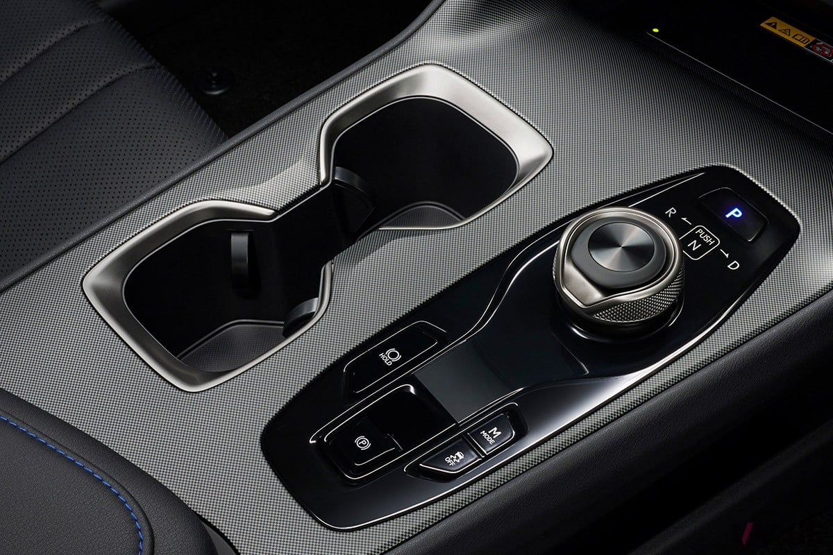 レクサス新型「RZ」