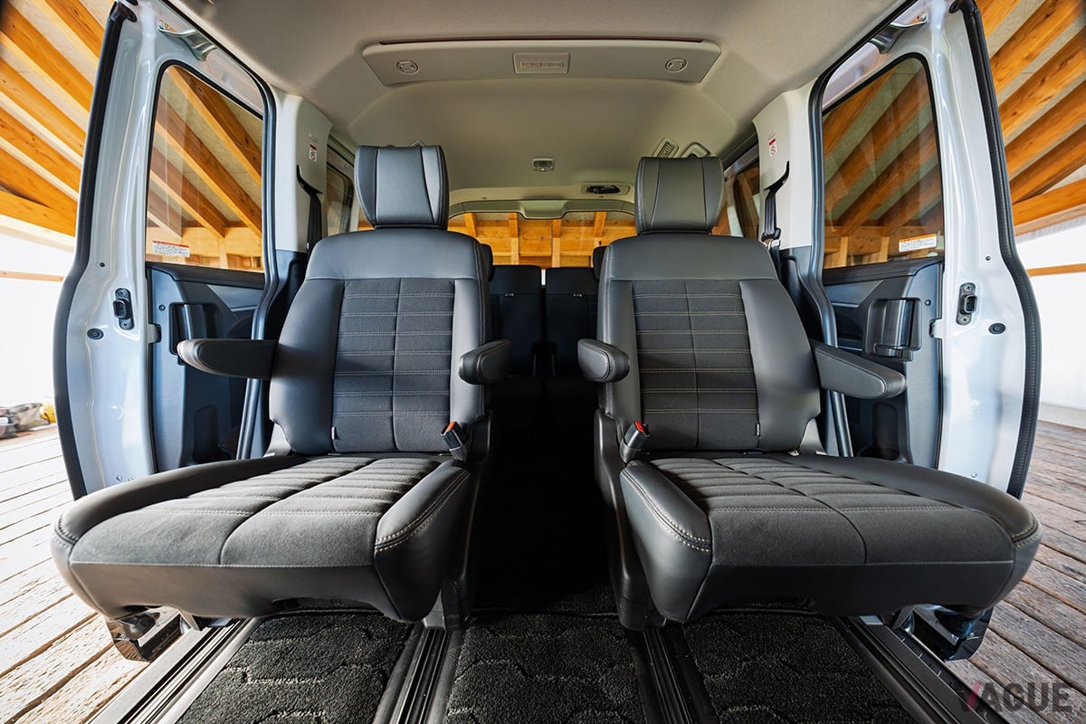 三菱「デリカD：5」