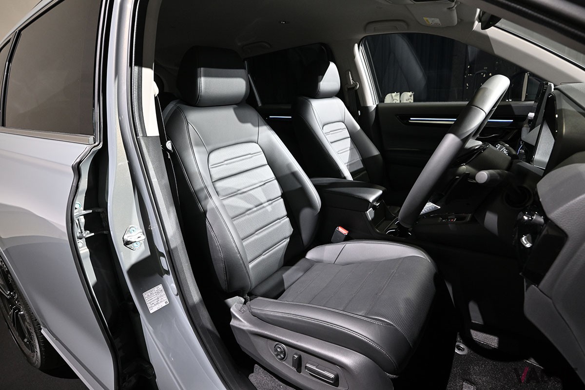 ホンダ「CR-V e：HEV RS」