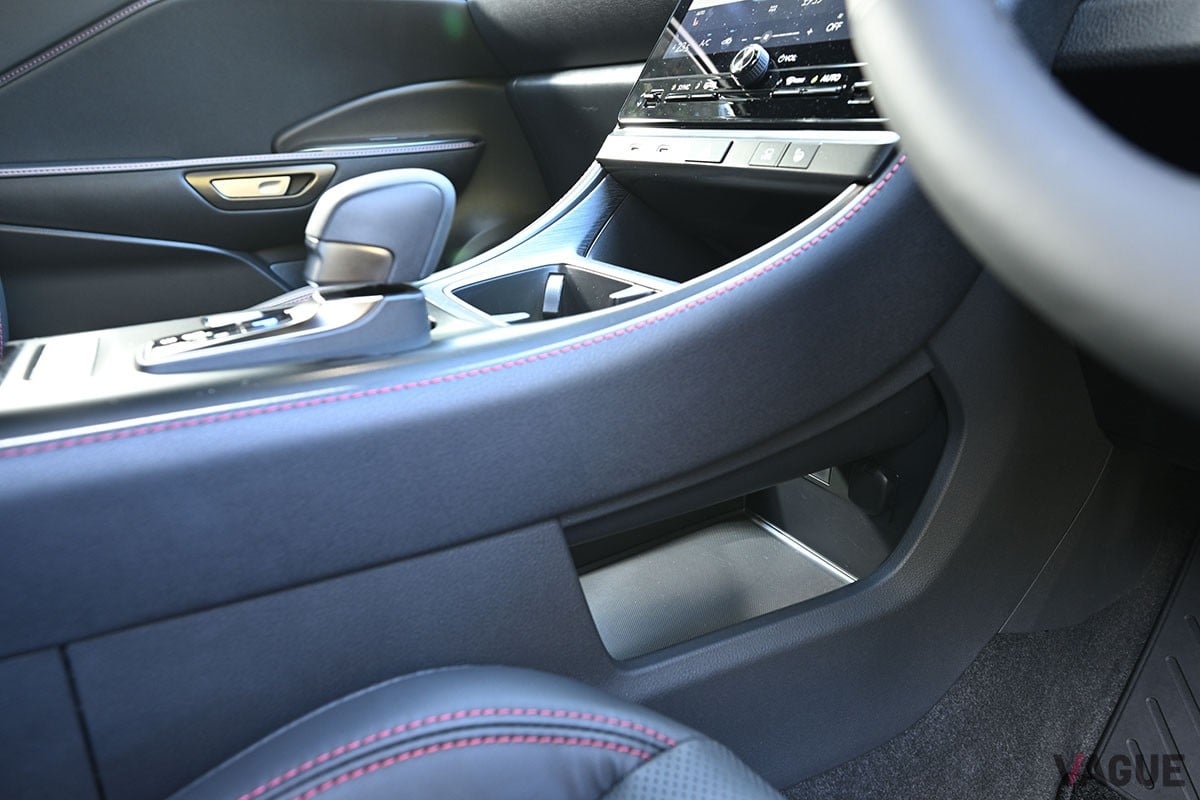 レクサス「LBX」の新グレード「アクティブ」