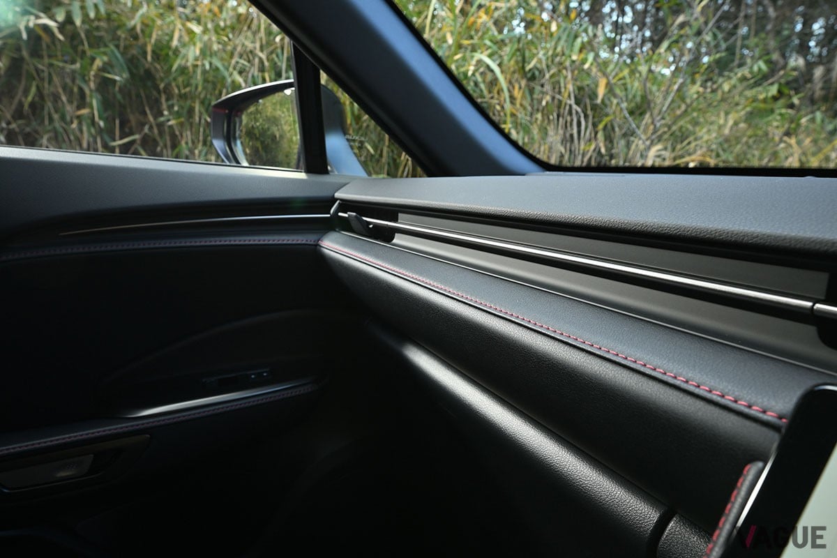 レクサス「LBX」の新グレード「アクティブ」