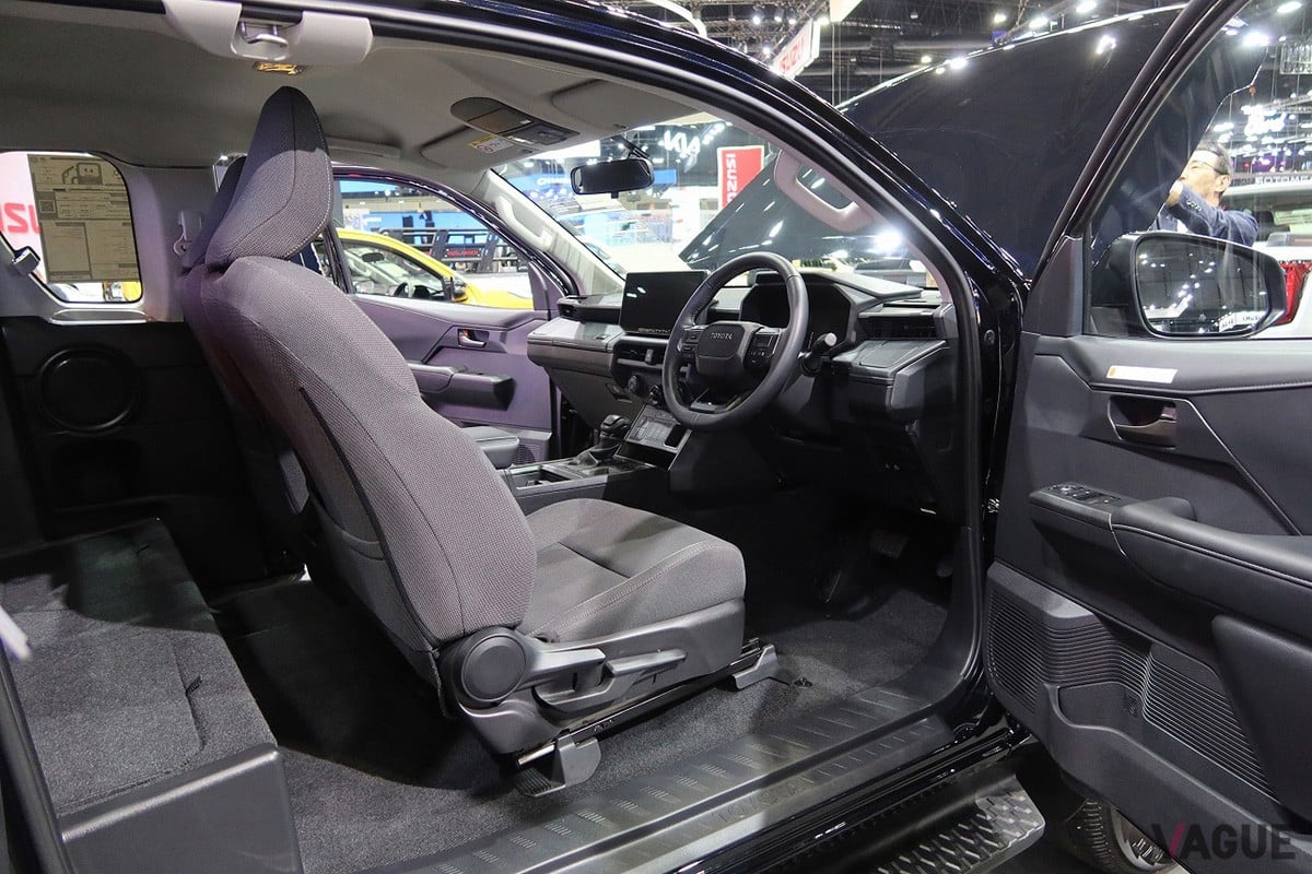 観音開きドアを採用するトヨタ新型「ハイラックス」のスマートキャブ