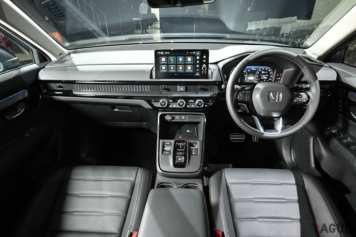ホンダ「CR-V RS」