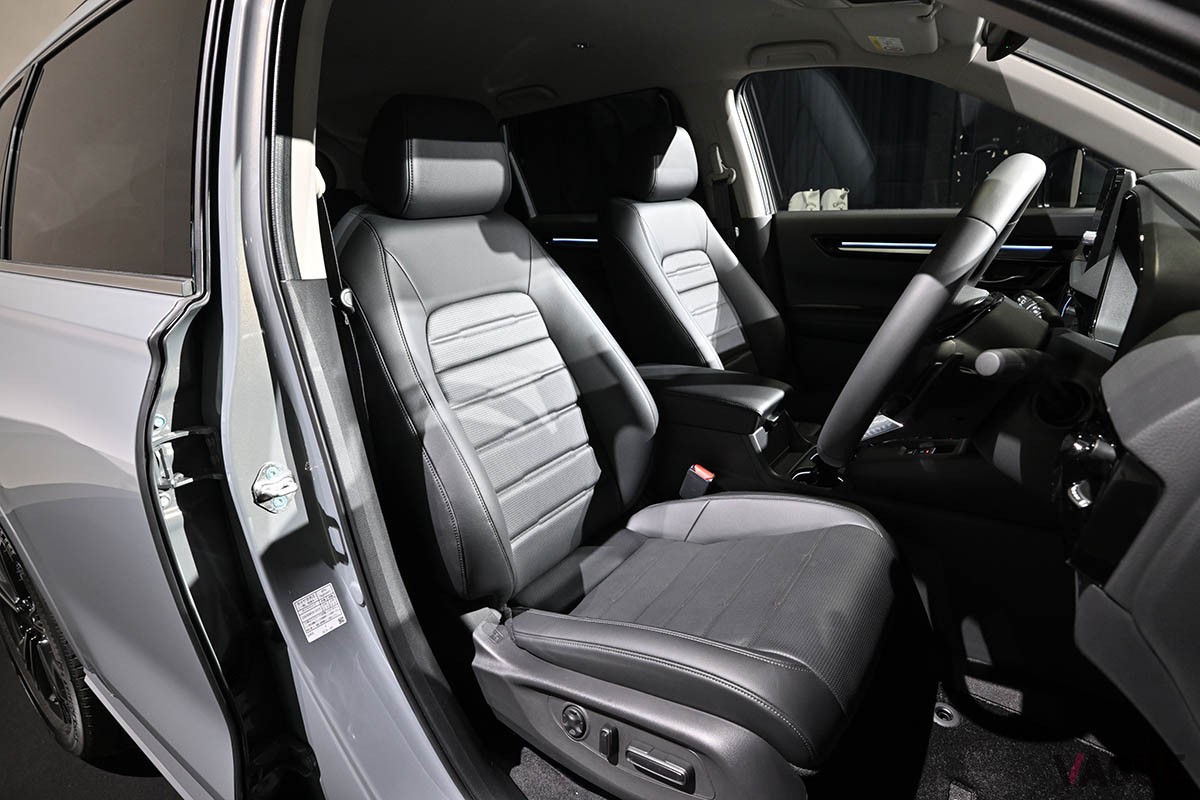 ホンダ「CR-V RS」