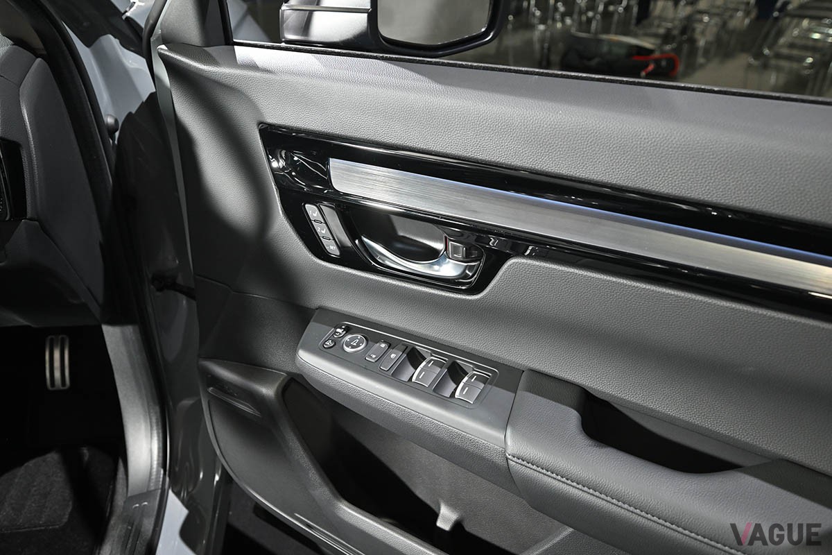 ホンダ「CR-V RS」