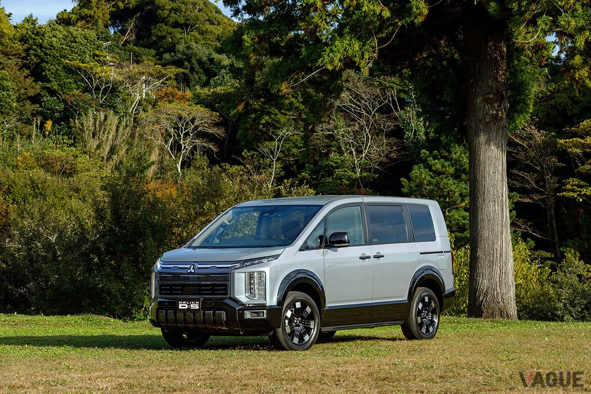 三菱「デリカD：5」