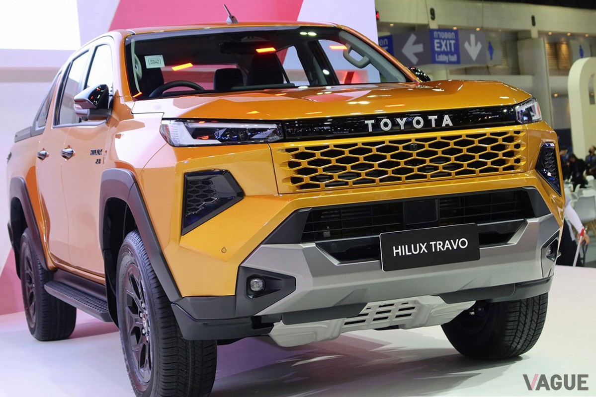 トヨタ新型「ハイラックス」のダブルキャブ