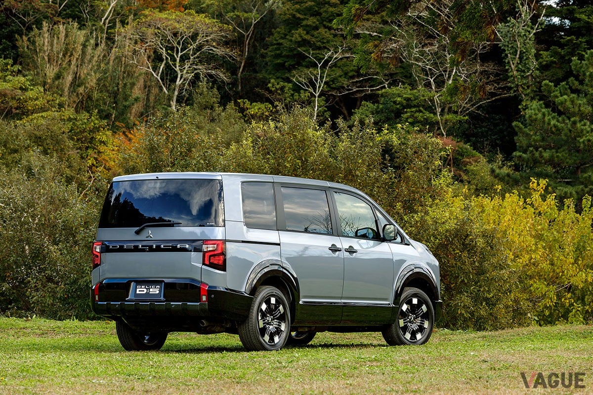 三菱「デリカD：5」