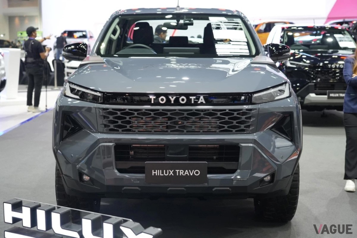 トヨタ新型「ハイラックス」のダブルキャブ