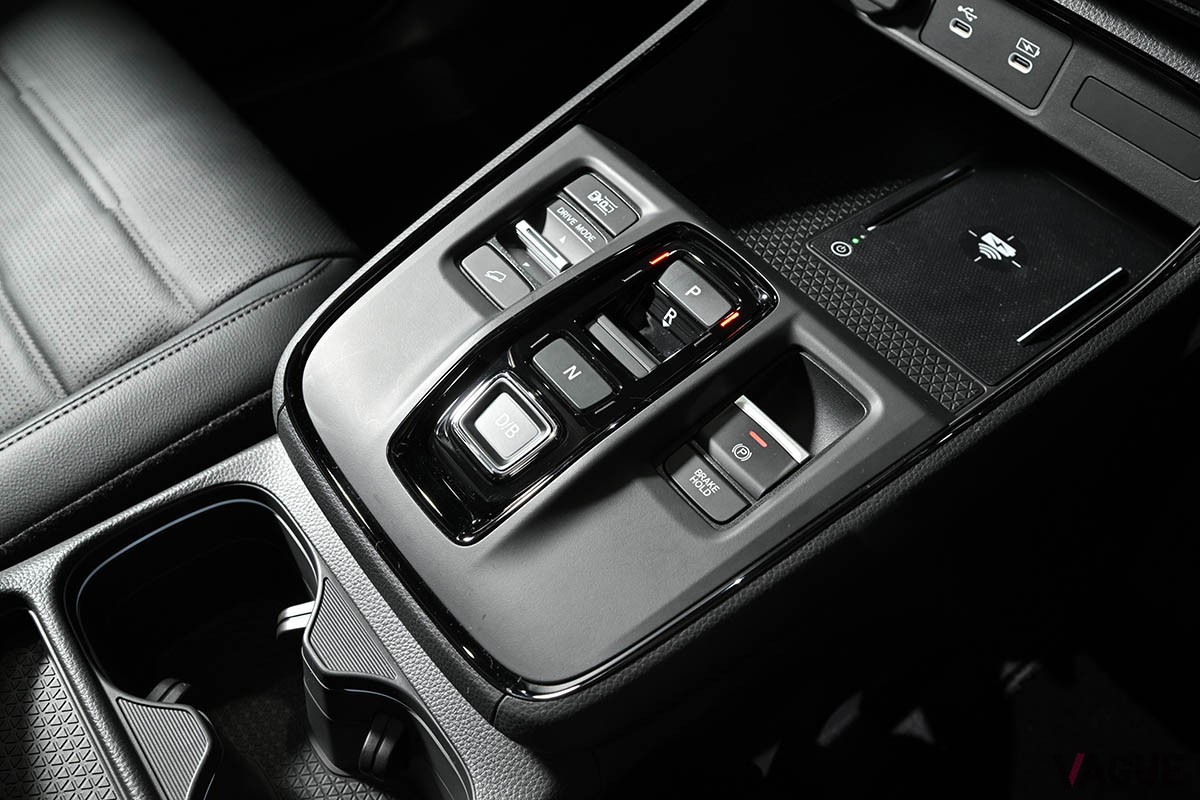 ホンダ「CR-V RS」