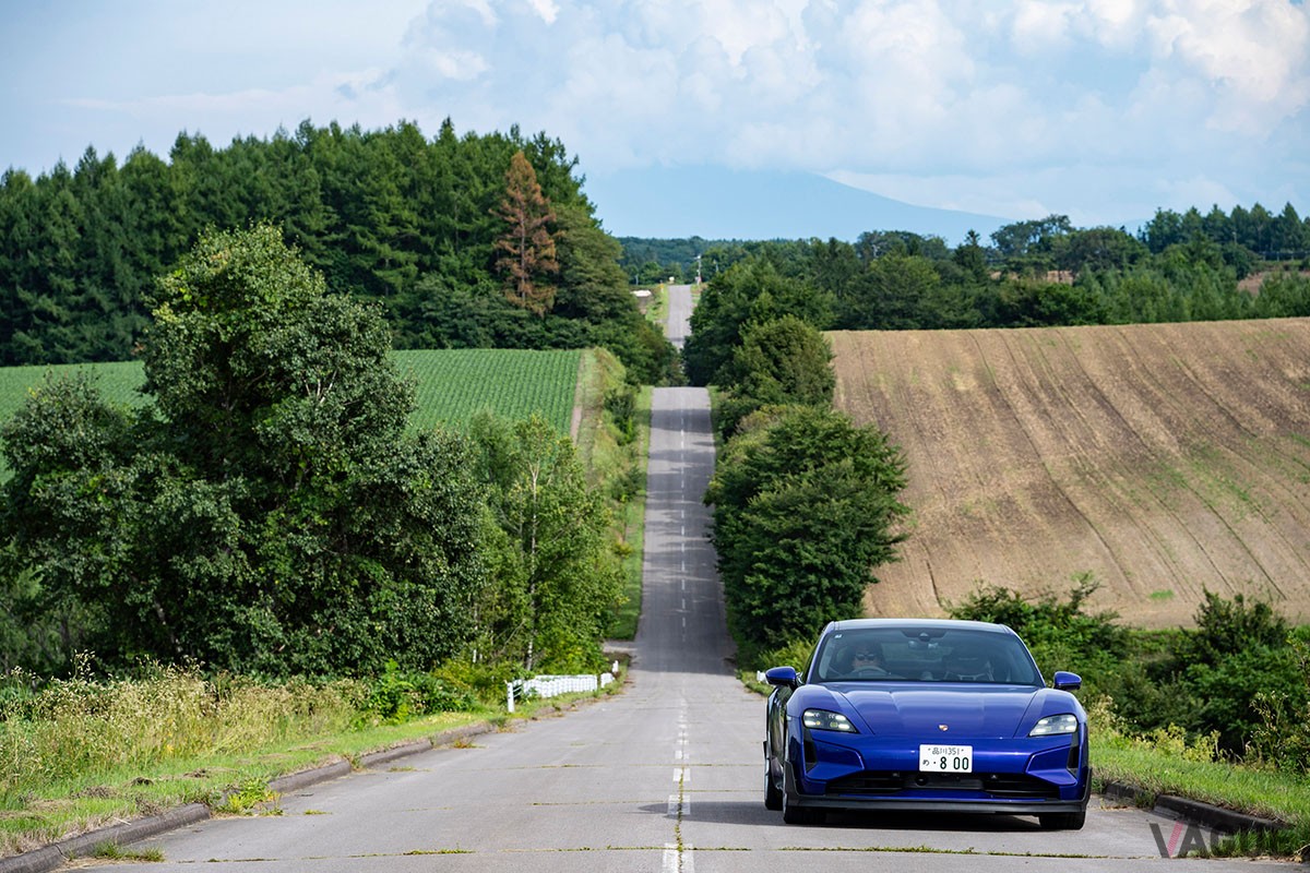 ポルシェ「タイカン ターボGT」