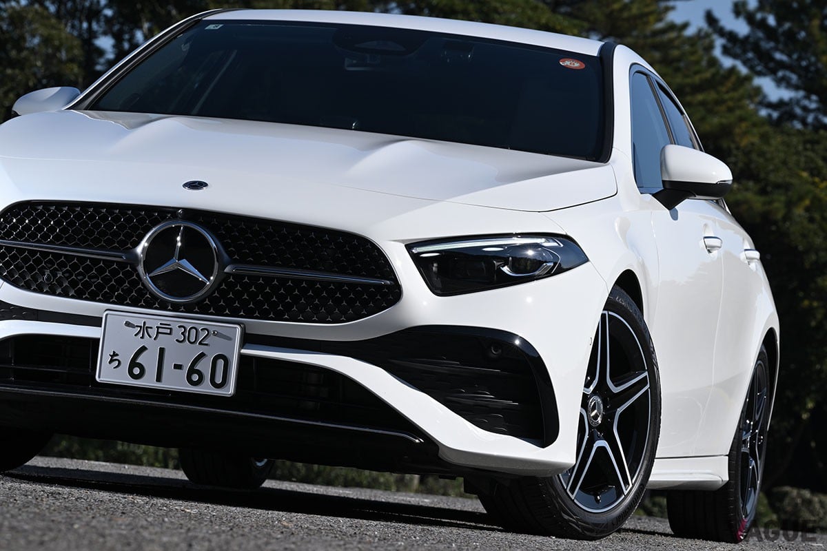 モデルライフ終盤“メルセデス・ベンツ製コンパクトハッチ”の大本命!? “お買い得仕様”「Aクラス」の魅力とは？ 装備充実「アーバンスターズ」は買いなのか