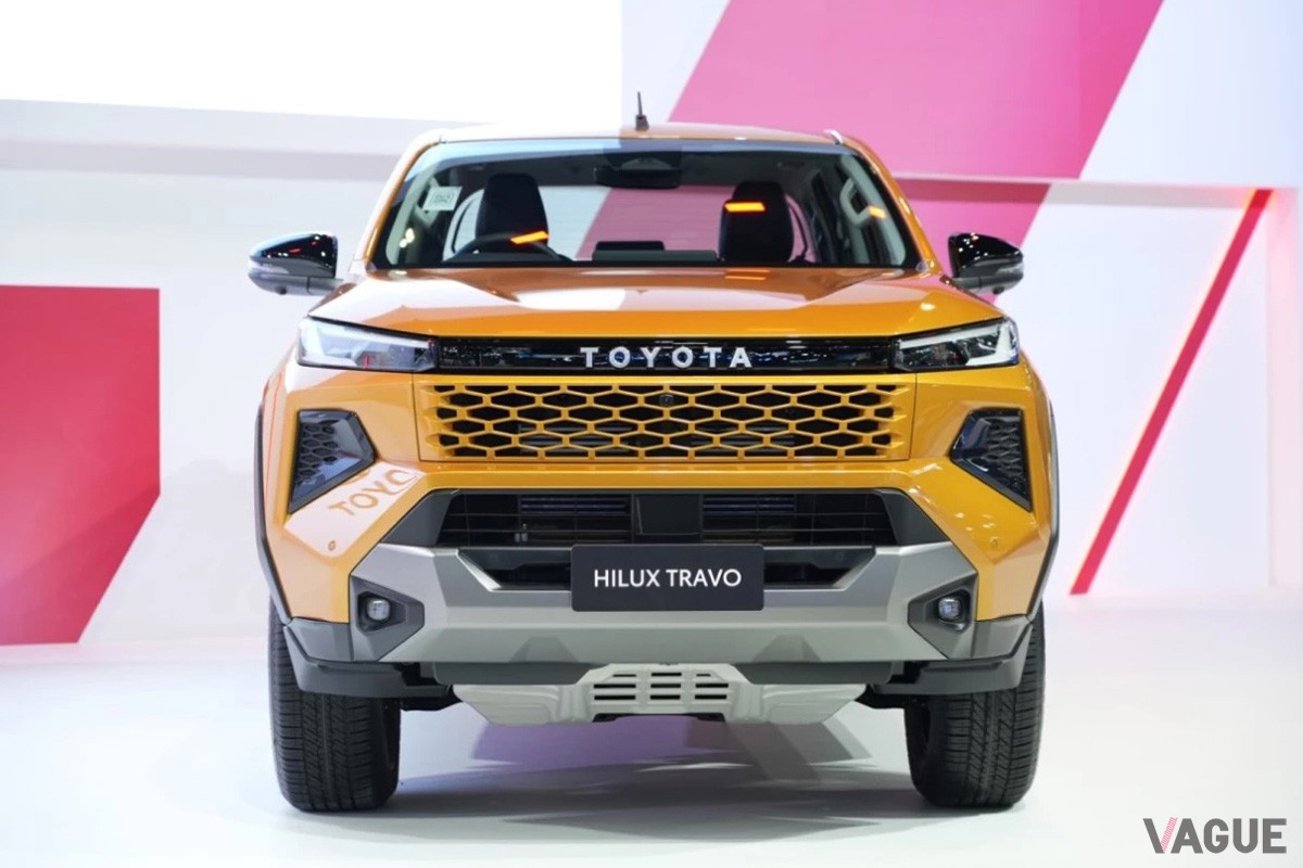 トヨタ新型「ハイラックス」のダブルキャブ