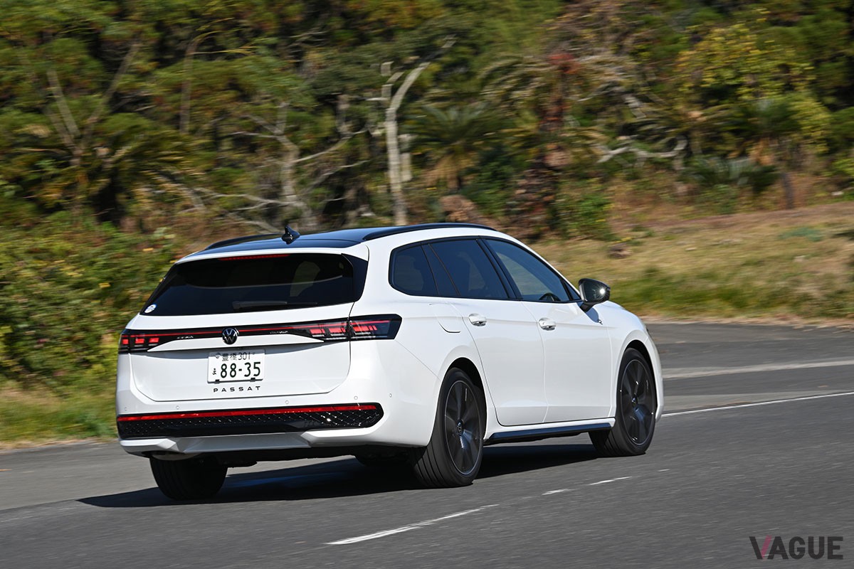 フォルクスワーゲン「パサート TDI 4モーション Rライン」