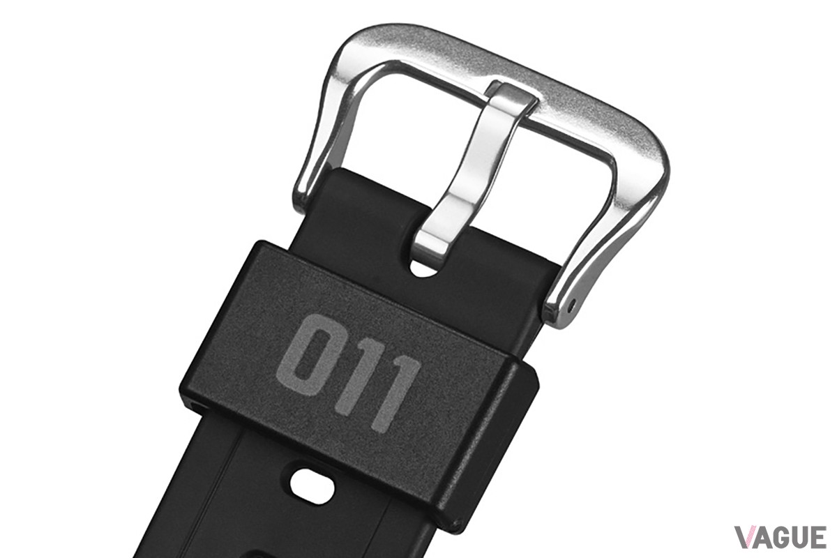 遊環には主要キャラ・イレブンを表す「011」の文字を