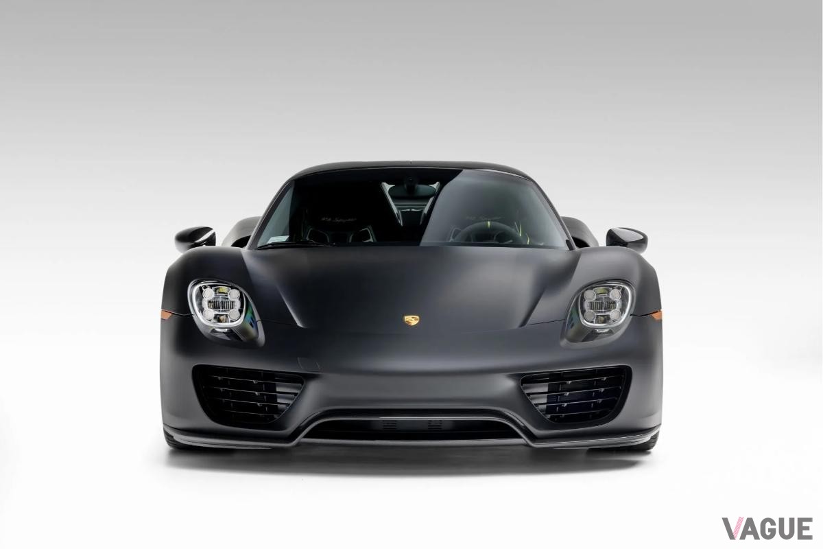オークションに出品された2015年式ポルシェ「918 スパイダー」
