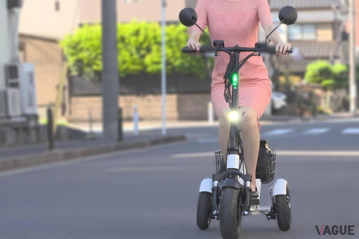 三輪仕様の特定小型原付「サンリン」
