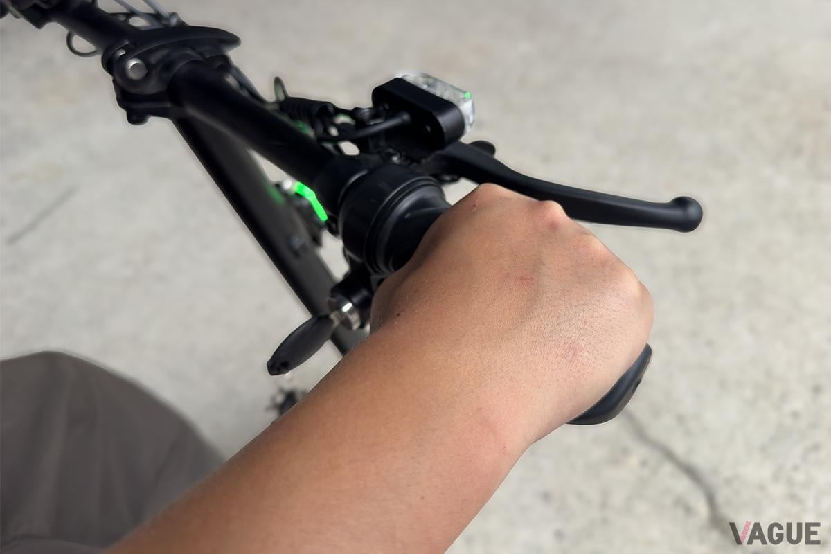 アクセル操作でスムーズに発進